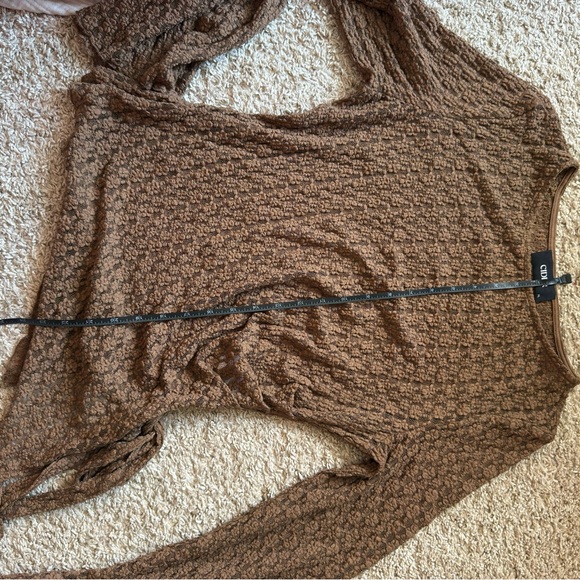 CIDER lace boat neck long sleeve Asymmetrical top size XL - Picture 6 of 6